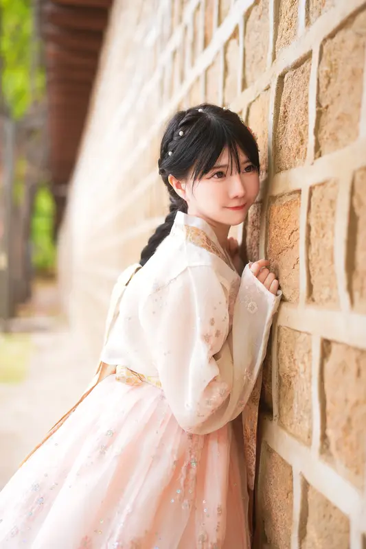 096.Sally Dorasnow – 2025 New Year Hanbok 17